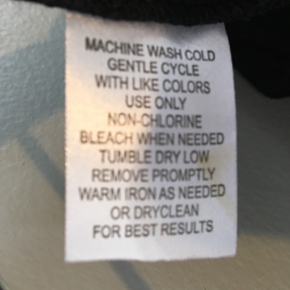 Your go to black pencil skirt n - Picture 4 of 4